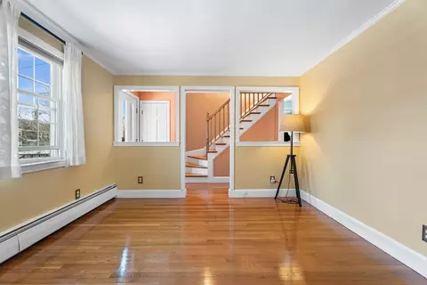 10 Hancock St, Reading, MA 01867 photo 7