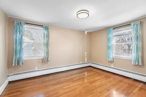 10 Hancock St, Reading, MA 01867 photo 16