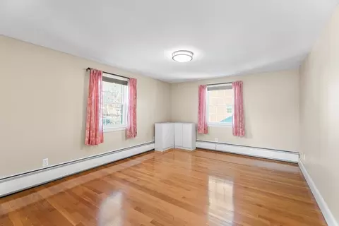 10 Hancock St, Reading, MA 01867 photo 14