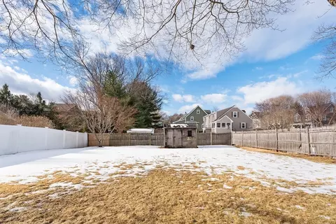 10 Hancock St, Reading, MA 01867 photo 33