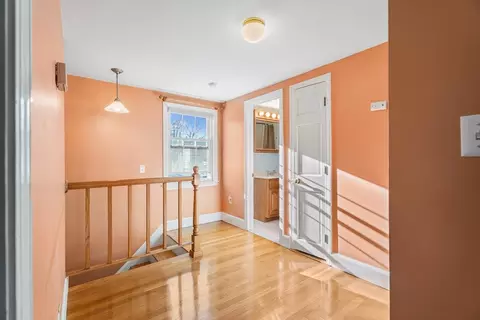 10 Hancock St, Reading, MA 01867 photo 18