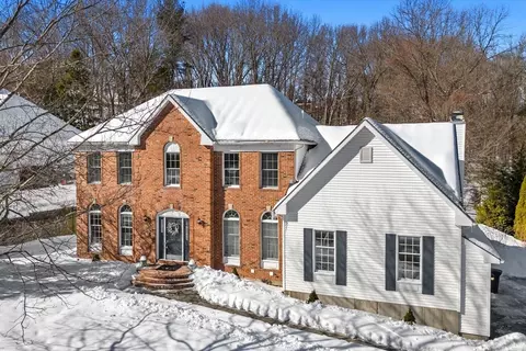 115 Rosemont Dr, North Andover, MA 01845