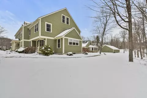 18 Fieldstone St #18, Upton, MA 01568 photo 2