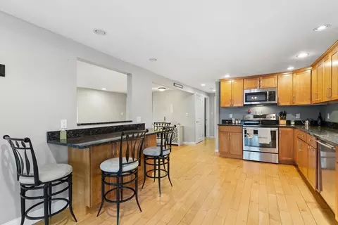 205 E Lothrop St, Beverly, MA 01915 photo 10