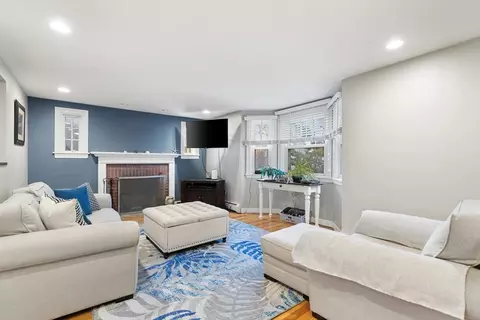 205 E Lothrop St, Beverly, MA 01915 photo 4