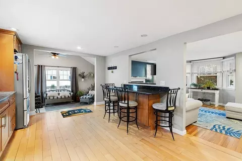 205 E Lothrop St, Beverly, MA 01915 photo 8