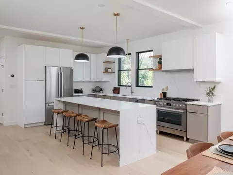8 Elizabeth Ln, Hingham, MA 02043 photo 5