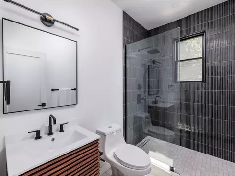 8 Elizabeth Ln, Hingham, MA 02043 photo 10