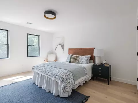8 Elizabeth Ln, Hingham, MA 02043 photo 18