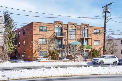 358 Broadway #27, Lynn, MA 01904