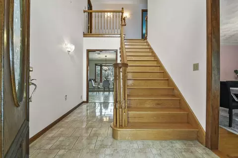 45 Mendon St, Upton, MA 01568 photo 6