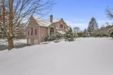 45 Mendon St, Upton, MA 01568 photo 2