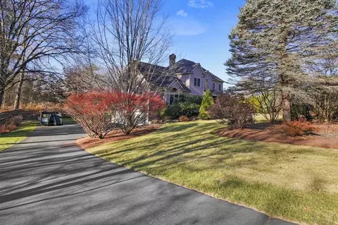 45 Mendon St, Upton, MA 01568 photo 4