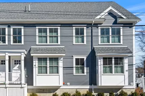 65 Market St #1, Amesbury, MA 01913