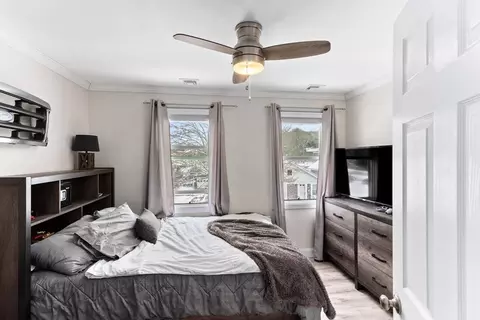 Bedroom - 27 Harrison Ave, Bourne, MA 02532 photo 4 of 5