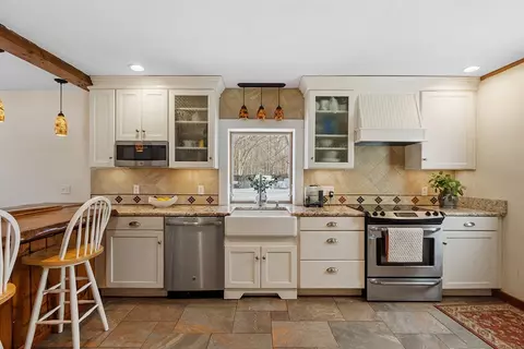 23 Fletcher Ln, Littleton, MA 01460