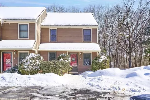 19 Drake Rd #19, Fitchburg, MA 01420