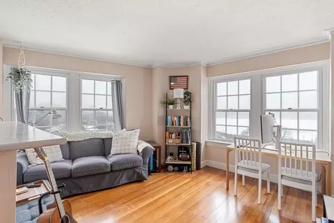 534 Beacon St #705, Boston, MA 02215