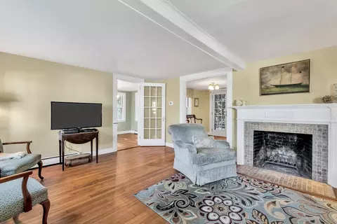 Living - 344 Main St #6, Barnstable, MA 02632 photo 1 of 3
