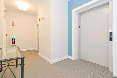 70 E Central St #402, Franklin, MA 02038 photo 4