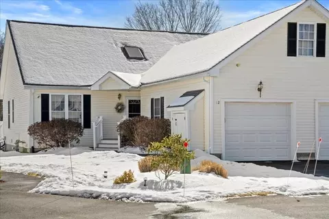 12 Blueberry Ln #12, Southborough, MA 01772