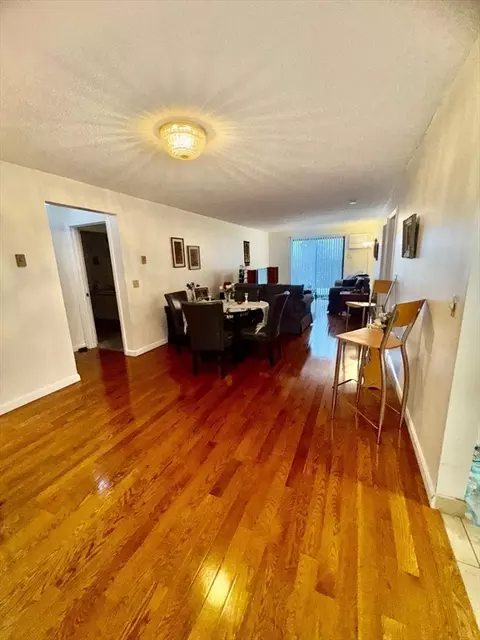 10 Wrentham Rd #307, Worcester, MA 01602