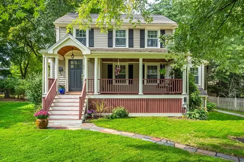 62 Harding Rd, Lexington, MA 02420