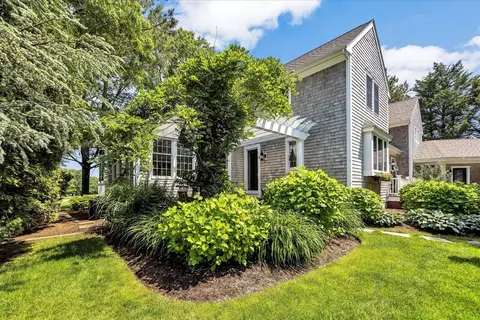 77 The Hts, Mashpee, MA 02649 photo 36