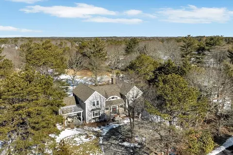 77 The Hts, Mashpee, MA 02649 photo 3