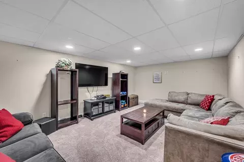92 Ludlow Rd, Chicopee, MA 01020 photo 25