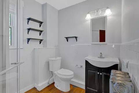 Bath - 17 Bow St, Beverly, MA 01915 photo 3 of 6
