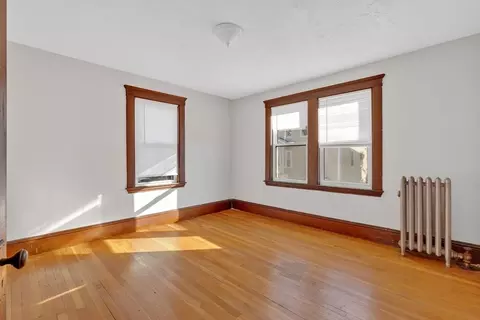 Bedroom - 17 Bow St, Beverly, MA 01915 photo 2 of 4