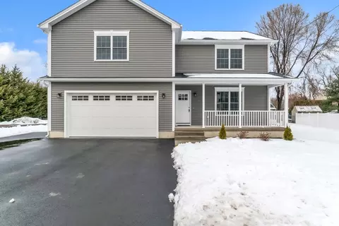 27 Saint Paul St, Westfield, MA 01085