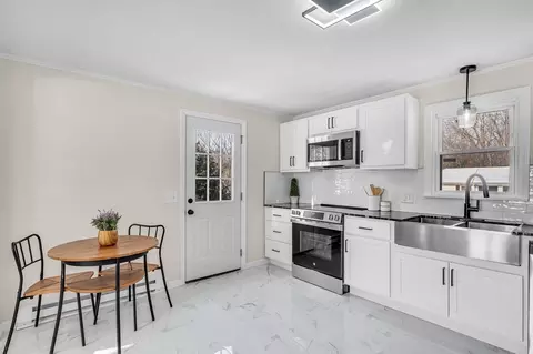 234 Roy St, Springfield, MA 01104 photo 7