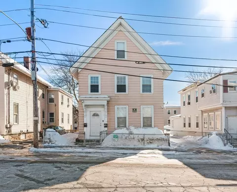 13 Third St, Lowell, MA 01850