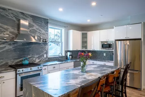20 Granfield Ave #2, Boston, MA 02131