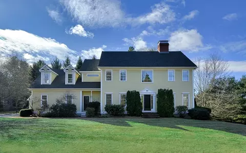 63 Warren St, Westborough, MA 01581