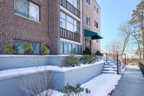 62 South St #17, Quincy, MA 02169