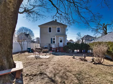 206 Lawton St, Fall River, MA 02721 photo 9