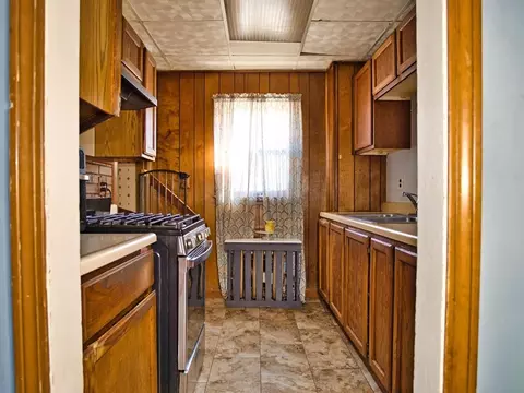 206 Lawton St, Fall River, MA 02721 photo 14