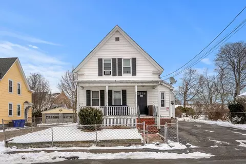 10 Lawrence St, Taunton, MA 02780