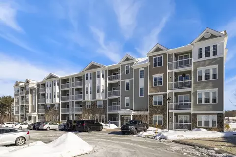 1 Francis Dr #406, Andover, MA 01810