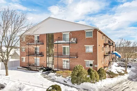 1506 Gorham St #208, Lowell, MA 01852