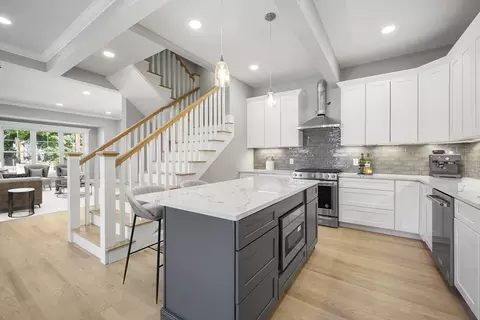 56 Washington St #56, Natick, MA 01760