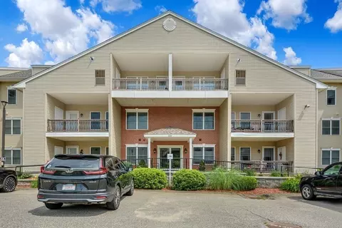 216 Reservoir St #105, Holden, MA 01520