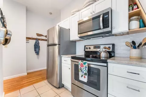 8 Vine St #5, Beverly, MA 01915 photo 12