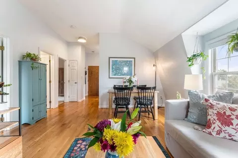 8 Vine St #5, Beverly, MA 01915 photo 4