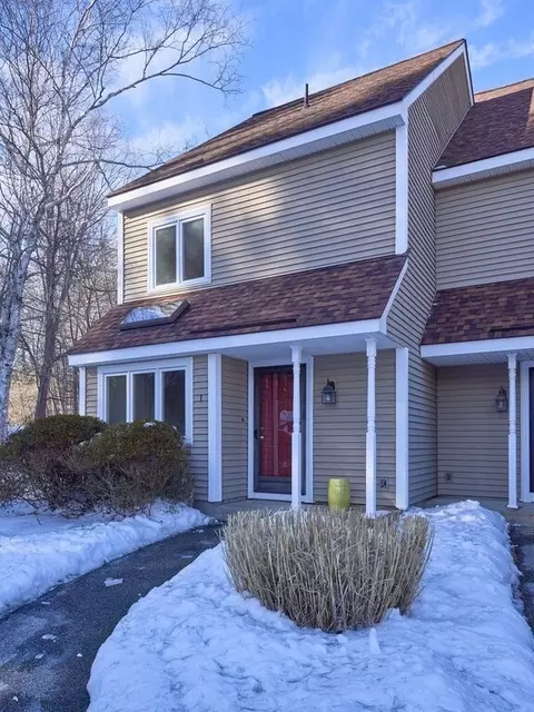66 Pleasant St #1, Oxford, MA 01537
