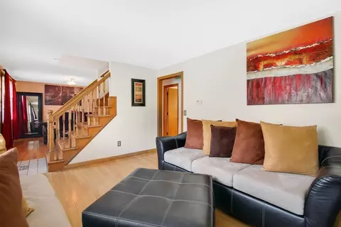 13 Greentree Cir, Springfield, MA 01108 photo 10