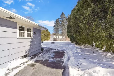 41 Crestlan Cir, Worcester, MA 01604 photo 6